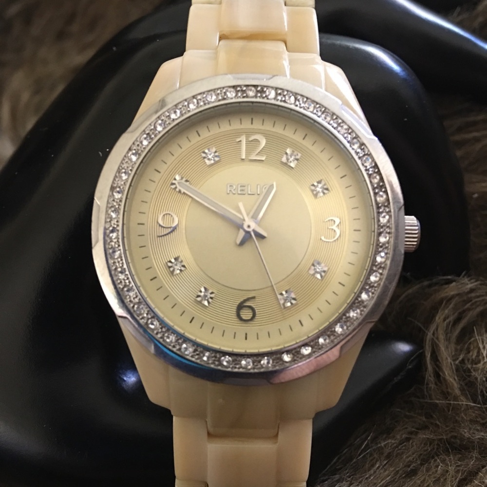Ladies Relic cream marble rhinestone watch